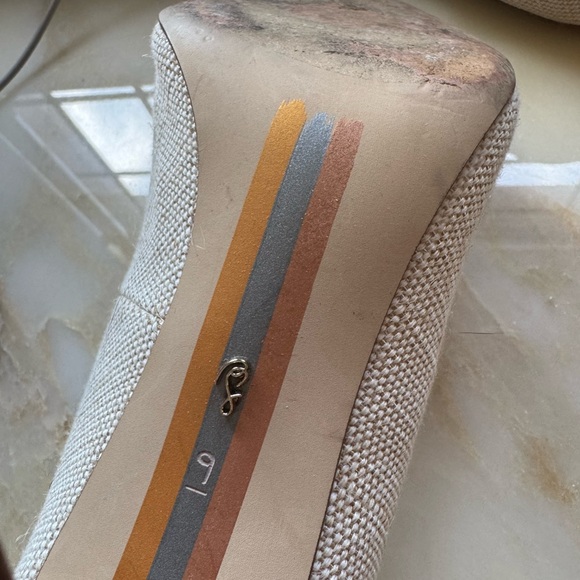 Sam Edelman Harriett Pointed
Toe Pump - Picture 8 of 8